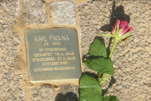 Karl Fnouka, Stolperstein: Treppenstraße, Helgoland, Verlegung 17.4.2010 (Foto M. Richters)